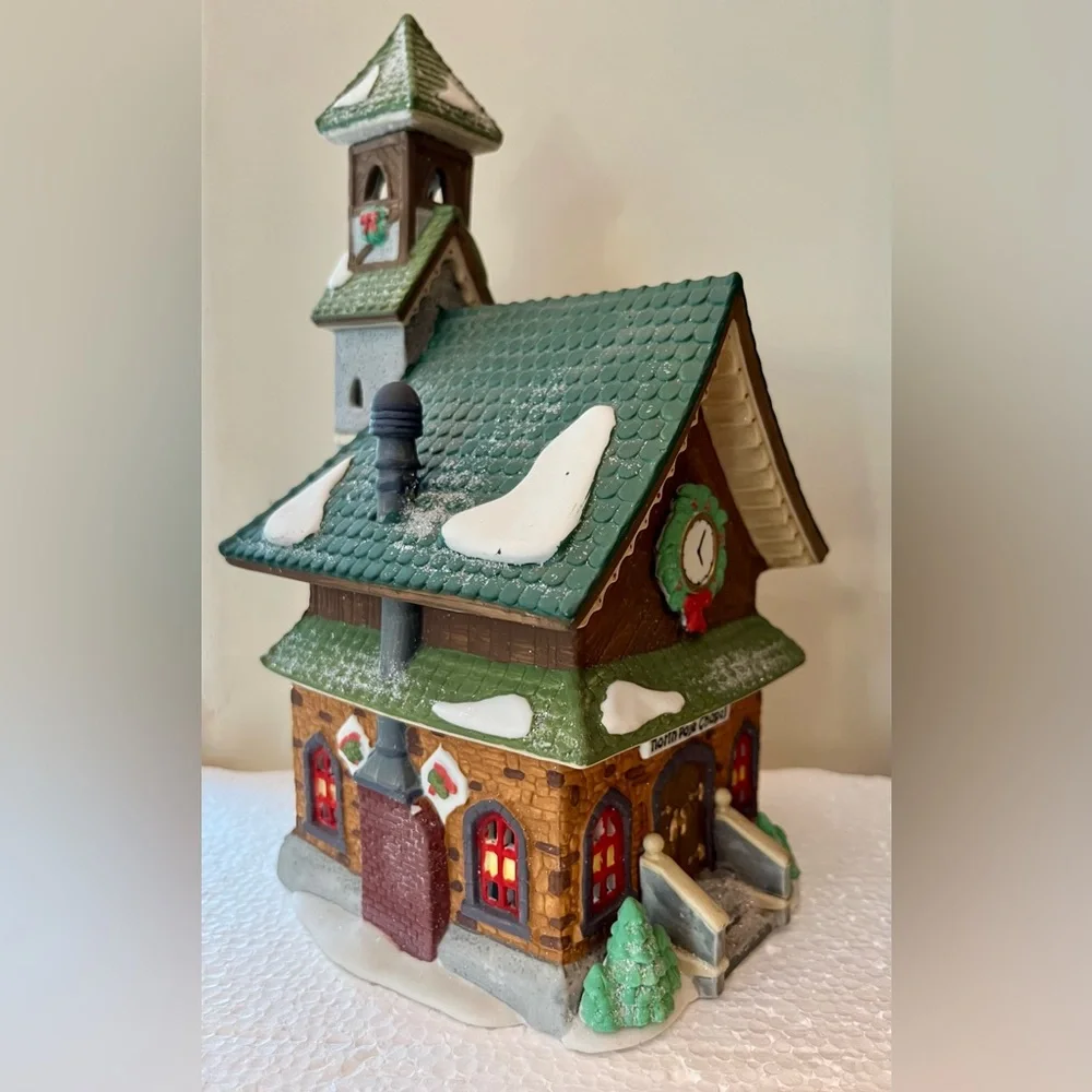 Department 56 North Pole Chapel - North Pole Series - Picture 2 of 6